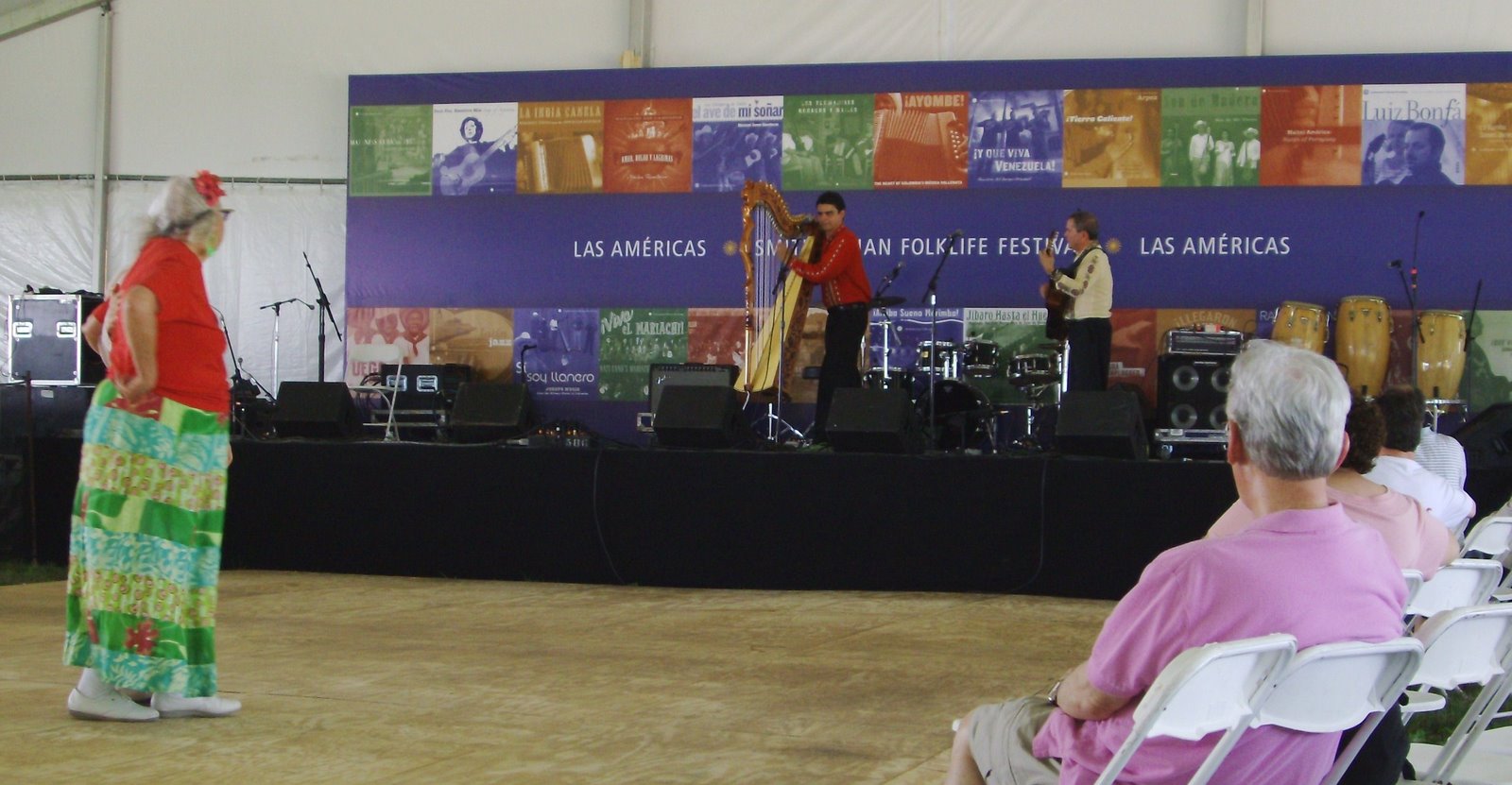 [folklifefest.paraguyan.harpmusic.JPG]
