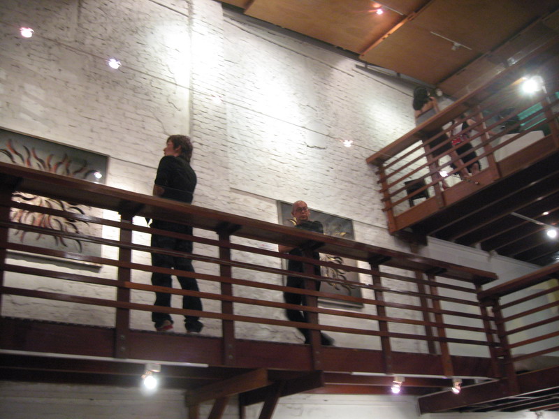 [weiling+twist+opening+57_resize.JPG]