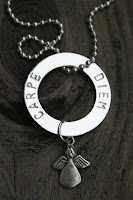 namnhalsband