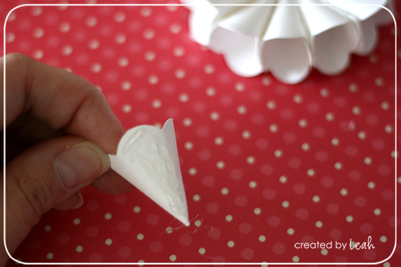 A Musing to Create paper ornament diy