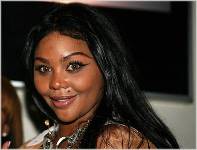 Lil Kim Looking... lil kim Lil Kim Looking...
