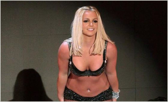 [britney_vma_2007_01_header.jpg]