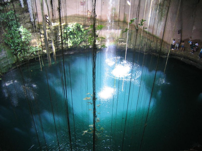13 Tempat Misterius yang ada di dunia 5+-+Cenote-cancun-mx