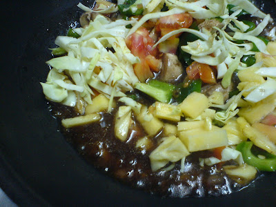 5-Minute Stir Fry with Mushrooms, Peppers, Pineapple, Tomatoes, and Cabbage in a Hoisin Sauce