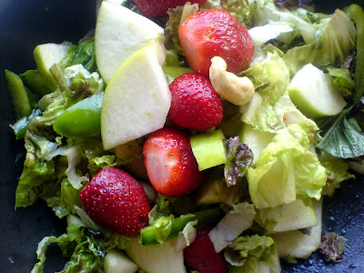 Apple, Strawberry, Lettuce, and Cashew Salad