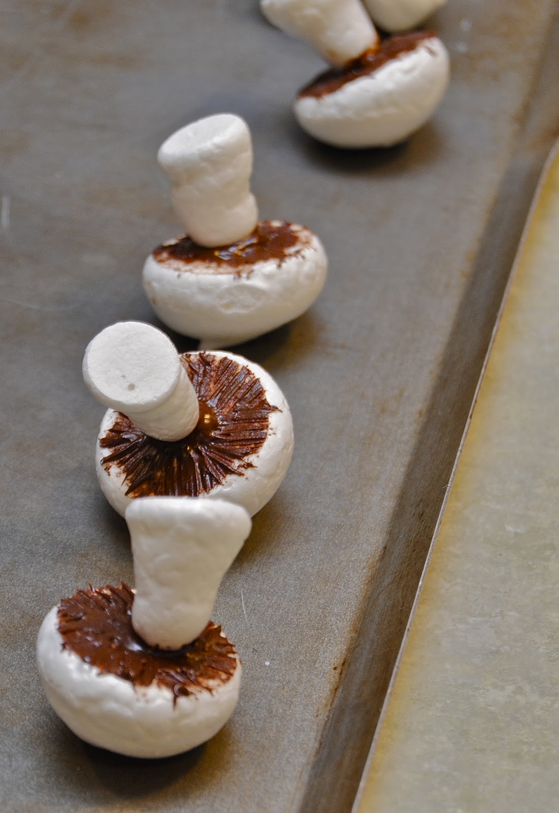 Mama's Fixins Meringue Mushrooms