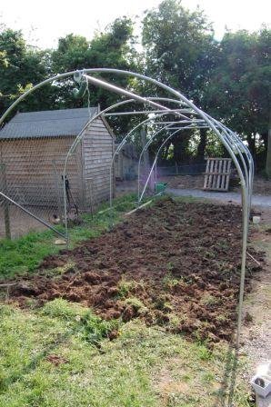 [New+poly+tunnel.jpg]