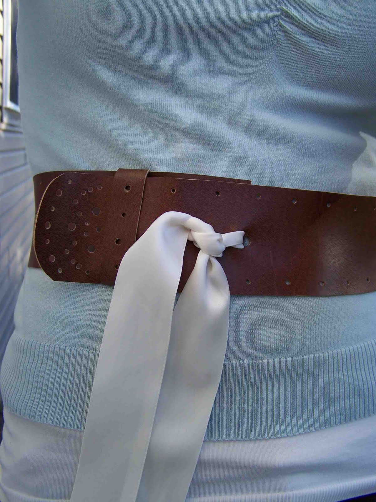 Made by Me. Shared with you. DIY Faux Leather & Ribbon BeltPart 3