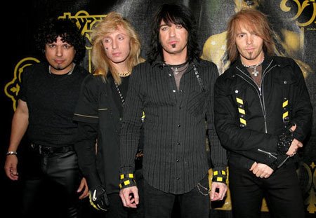 [stryper2008cd.jpg]