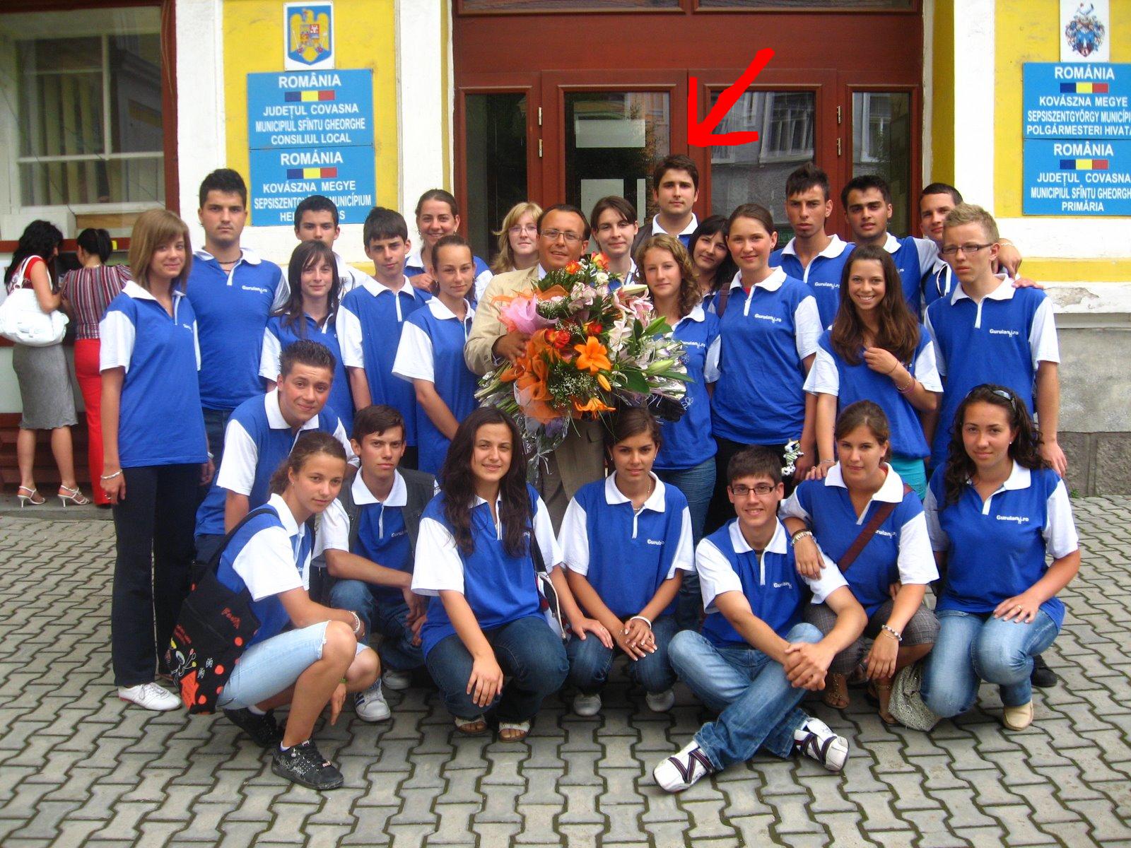 [primarie+Madalin+Guruianu.JPG]