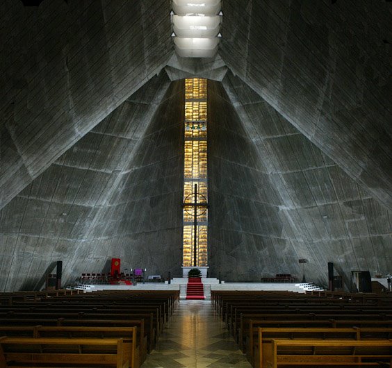 Interior%2BCatedral%2BTóquio.jpg