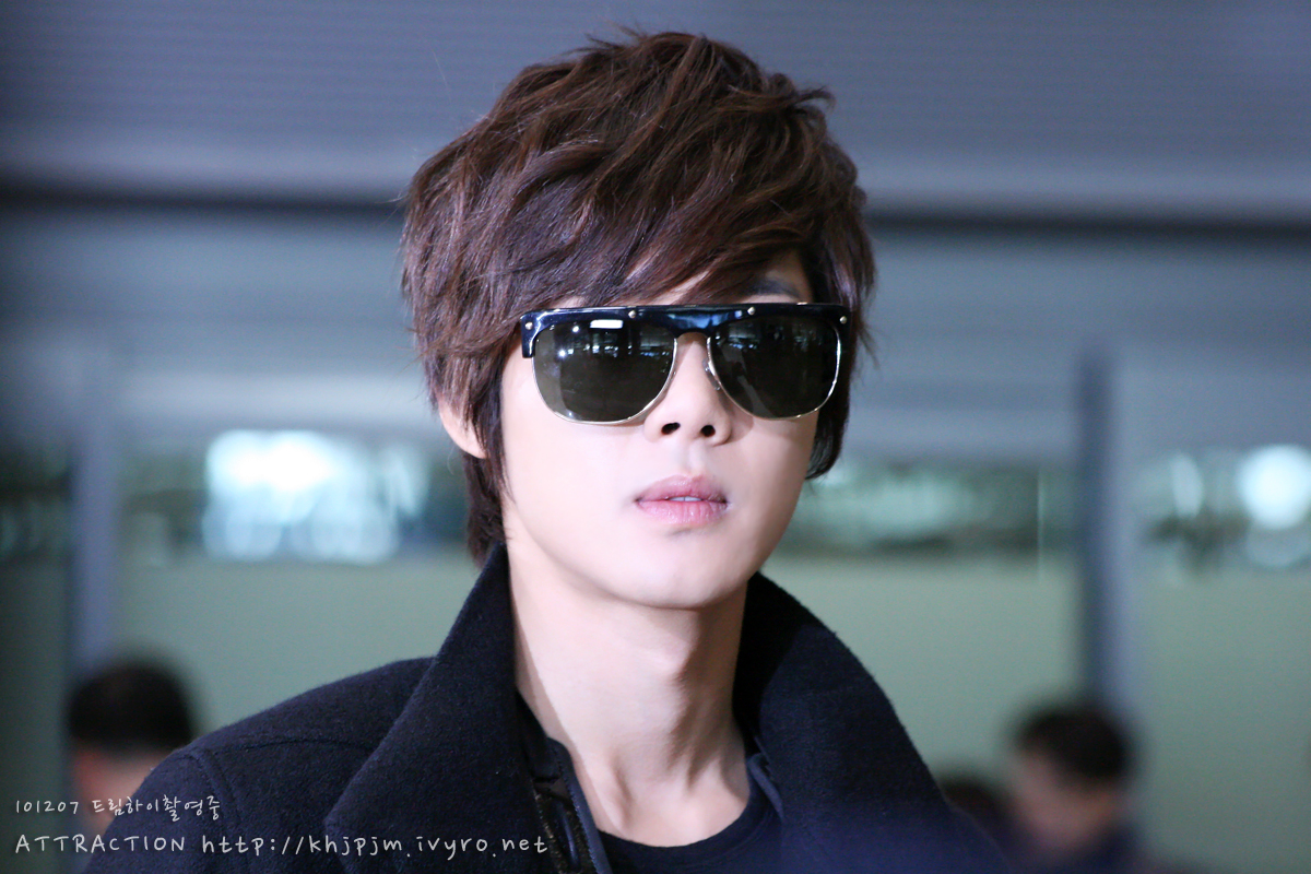 MoLeQ ObSeSSioN ♥ 김현중: [PHOTO] Kim Hyun Joong @ Incheon Airport for