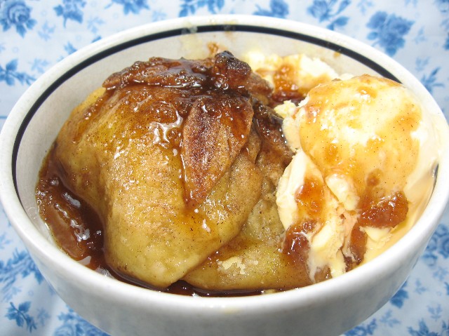 [apple+dumpling.jpg]