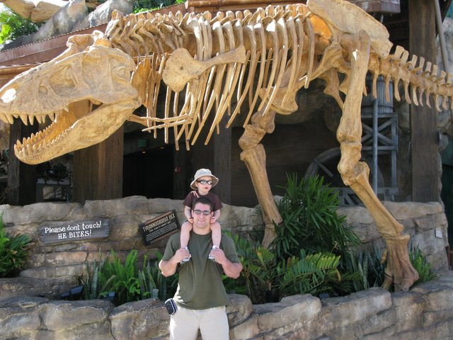 [Dino]