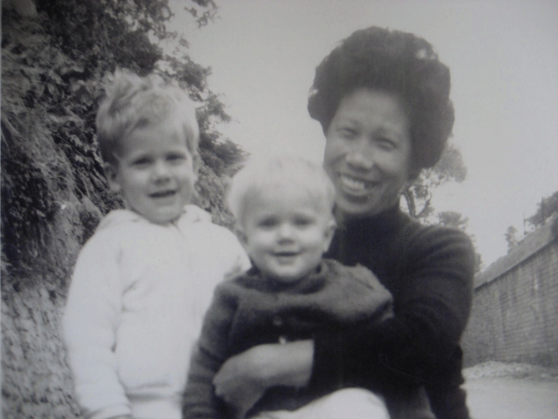 [賈奶奶的故事01.gif]