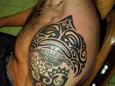 Labels: best tattoo hunter Labels: best tattoo hunter