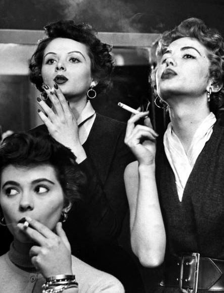 [ModelsSmoking.jpg]