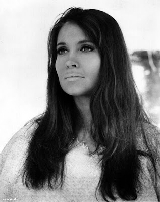 Anjanette Comer