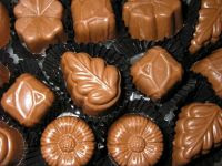 CHOCOLATE BUTTON (RM1.30 SEBIJI - tidak termasuk kotak)