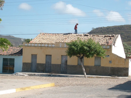 CASA DE ASSIS DEDÉ, NO CENTRO