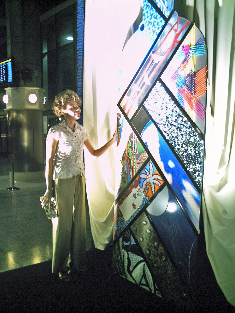 [Absolut-GAIA-19.JPG]