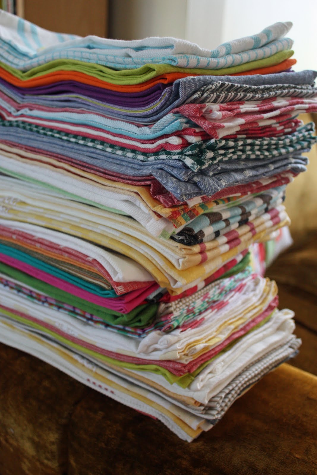 Vintage Fern lots of dish towels