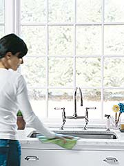 [0406_clean_by_clock_03.jpg]