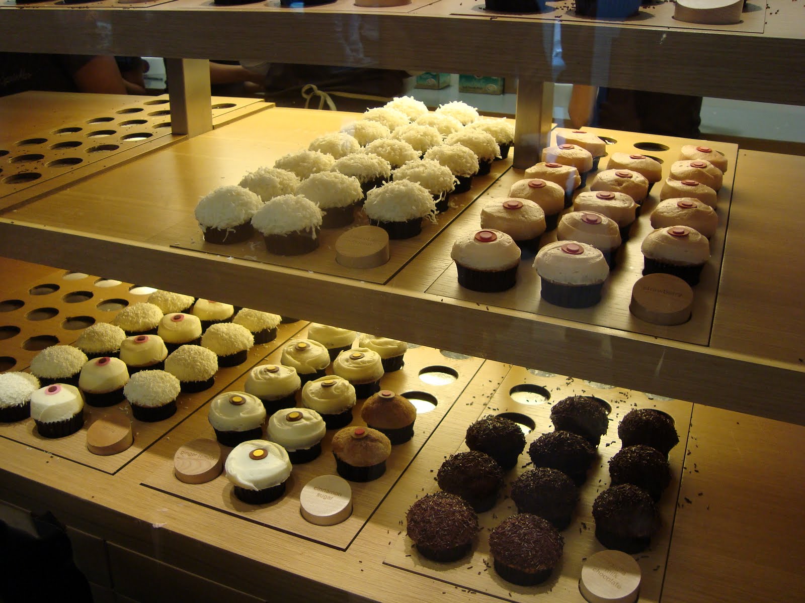 i'll cook if you clean up Sprinkles Cupcakes (Chicago)