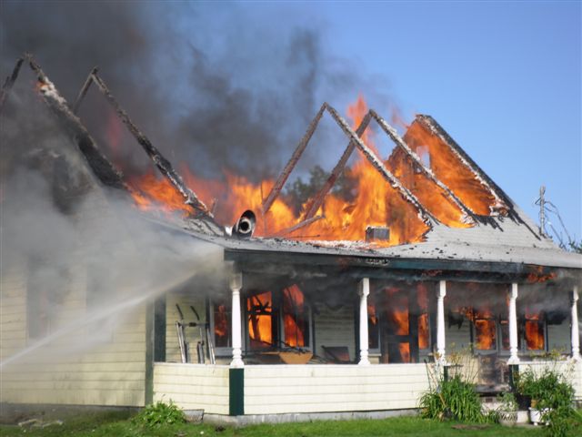 [fire5.JPG]