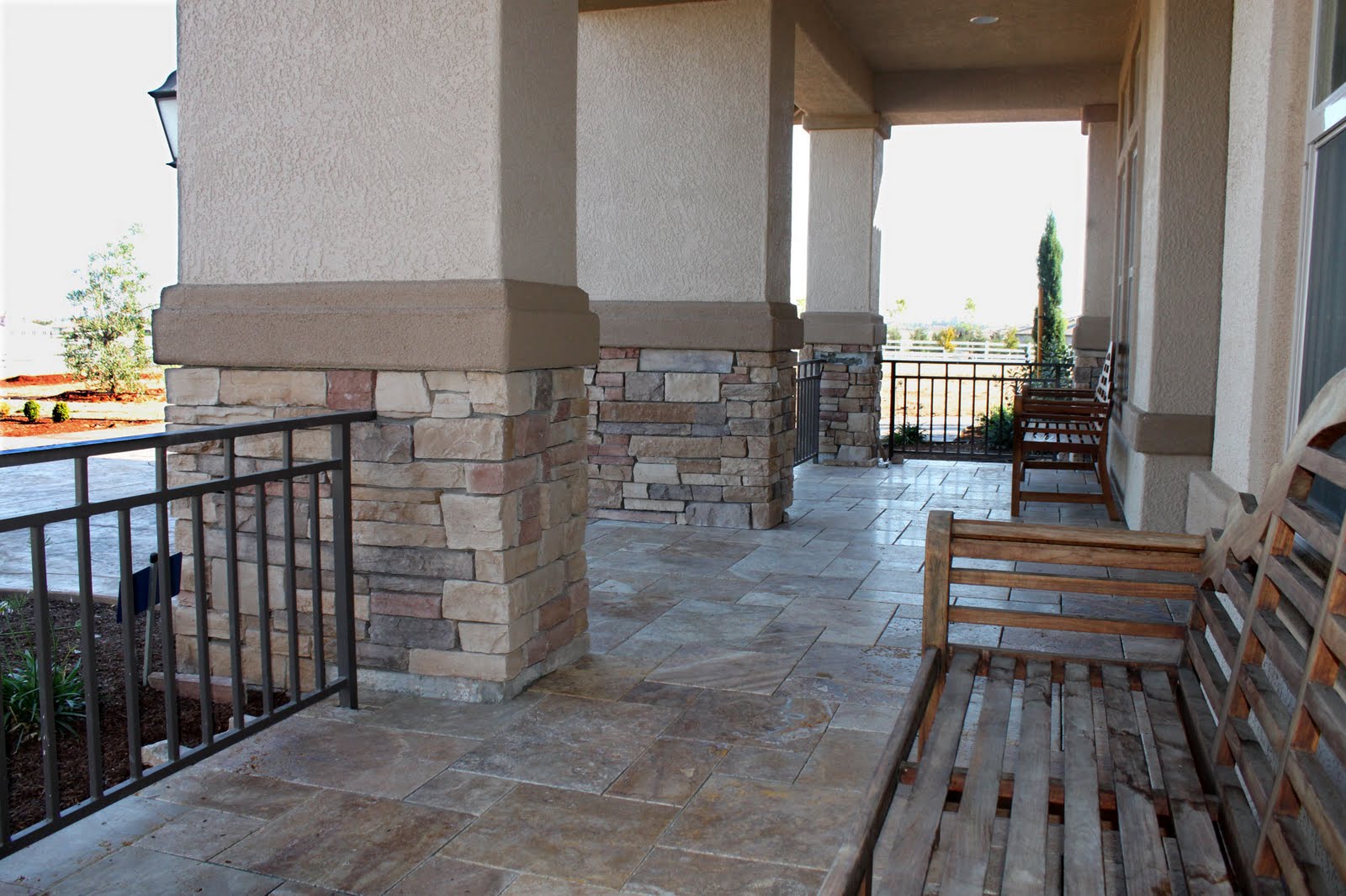 Antique Style Versailles Pattern Travertine Porch