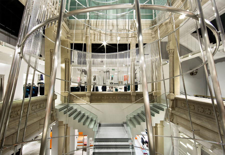 [H&M+Store+Barcelona+07.JPG]