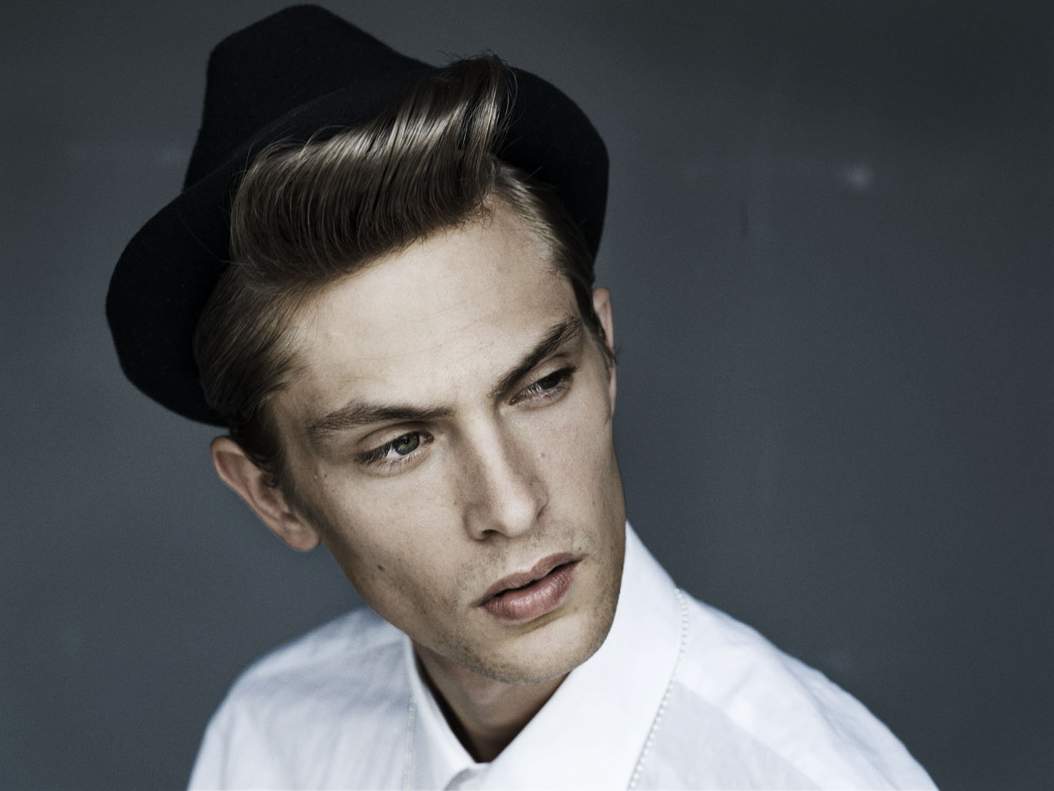 [Mathias+Lauridsen+by+Henrik+Bullow++04.JPG]