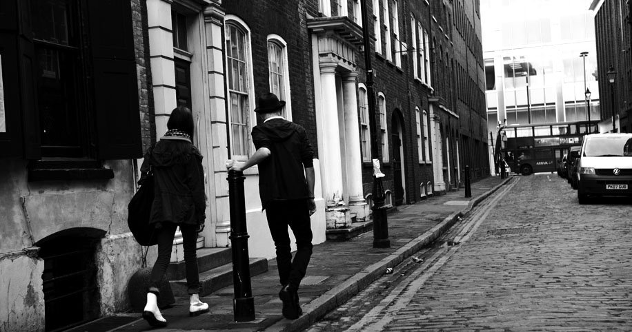 [Luke+Worrall+for+Izzue+SS09+02.JPG]