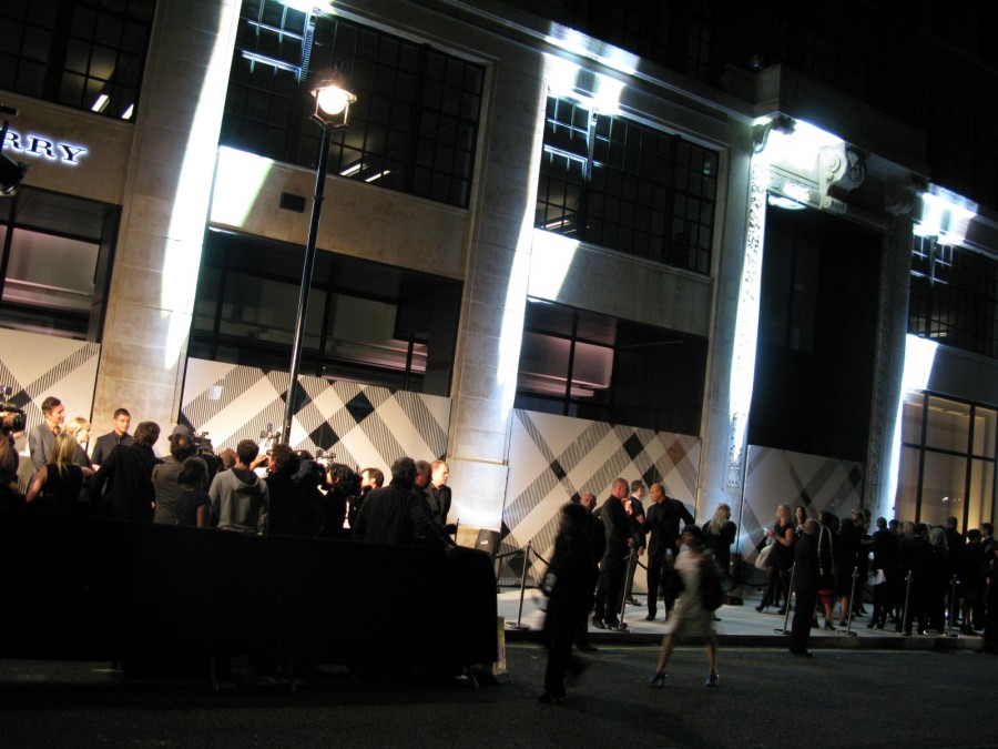 [Burberry+closes+London+Fashion+Week+02.jpg]