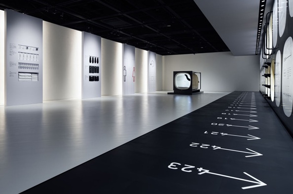 [9h+Capsule+Hotel+03.jpg]