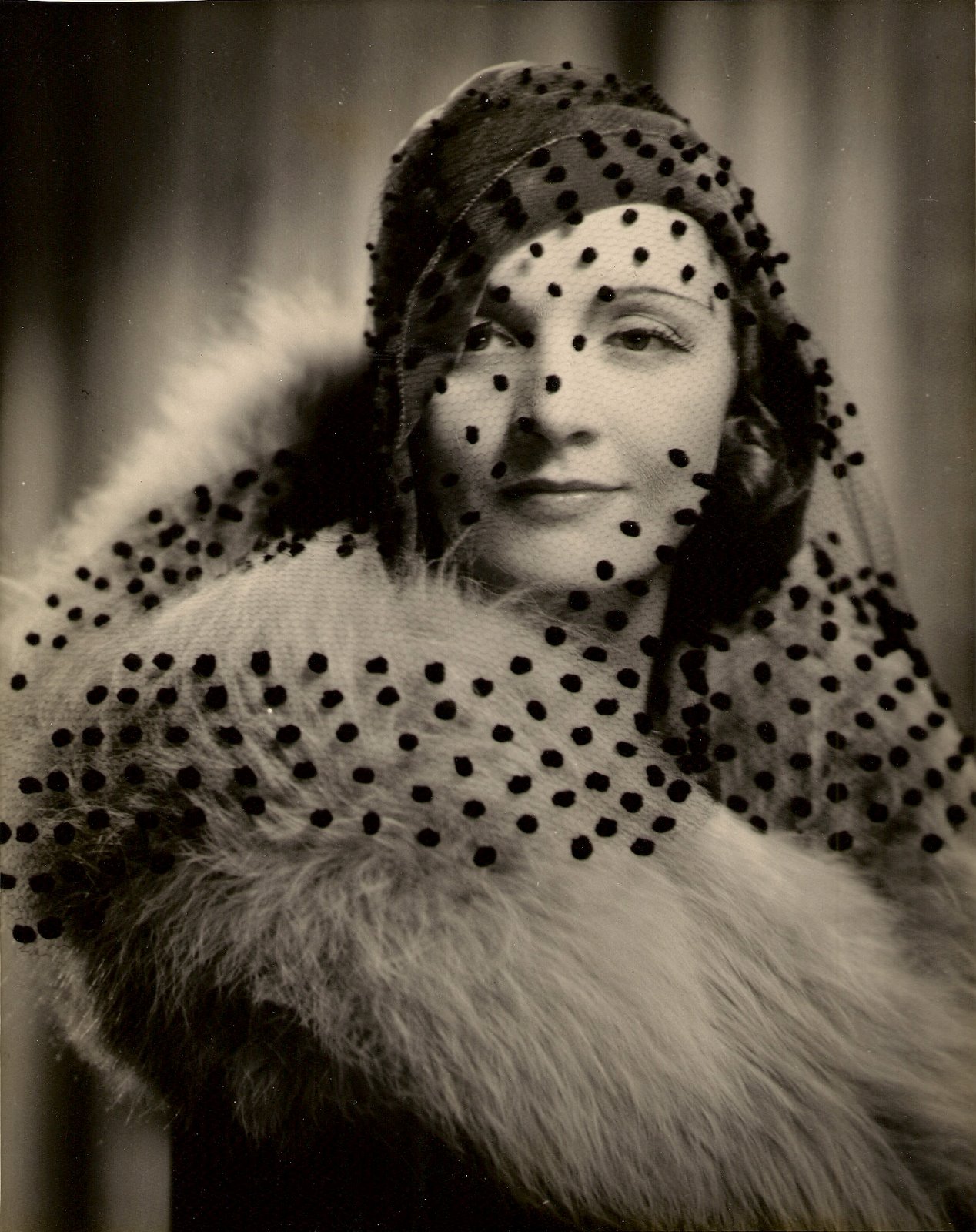 Who Are These Silent Hollywood Stars?: Who is this glamorous actress?