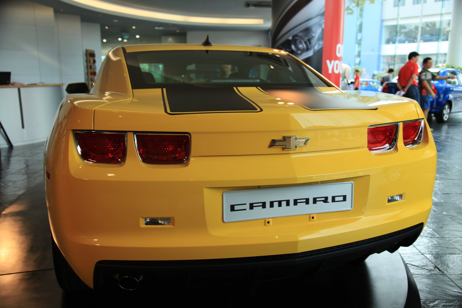 [CAMARO2.JPG]