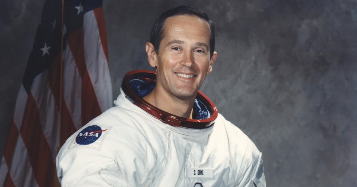 SPACEBOOSTERS.CO.UK: Former Astronaut Charles Duke in U.K Visit