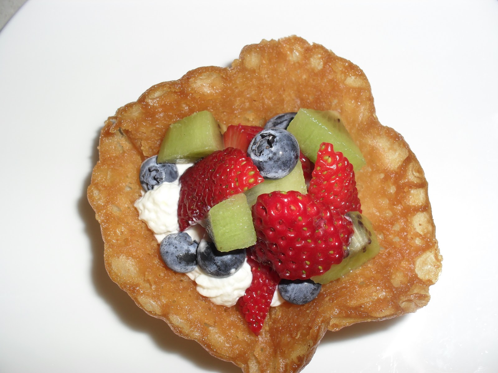 Sugar is Poison Fructose Free Brandy Snaps for Christmas. Ho Ho Ho!