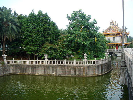 chulinshan kuanyin temple in linkou