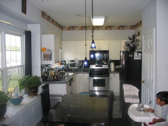 [hema_kitchen.jpg]