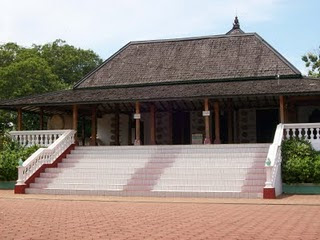 Konstruksi Lantai on Masjid Mantingan Adalah Masjid Kuno Di Desa Mantingan Kecamatan