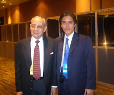 Hamdhani bersama Ali Alatas pada acara IRIF 2008