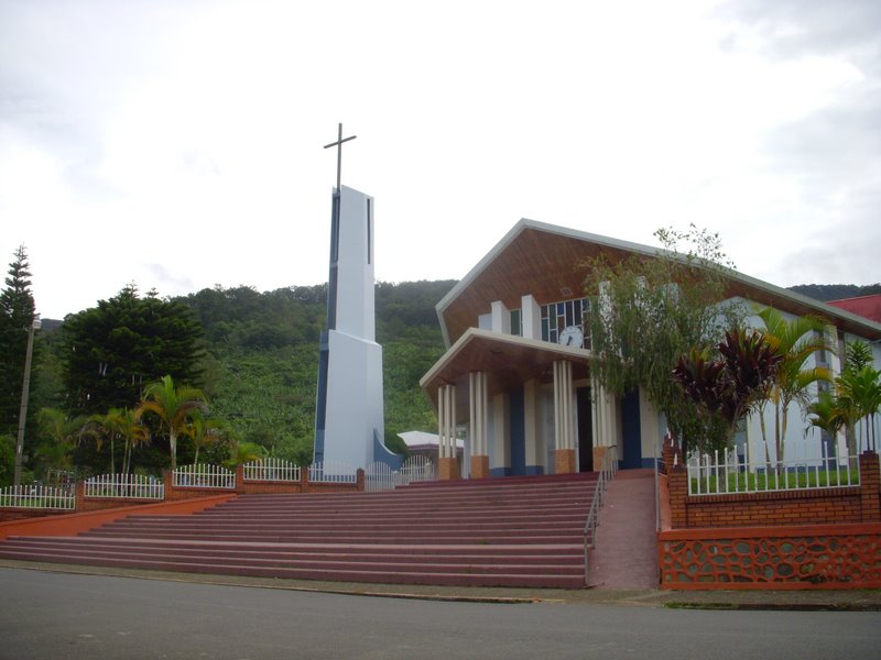 Munroes in Costa Rica Las Iglesias Catolicas de la Zona Los Santos.....