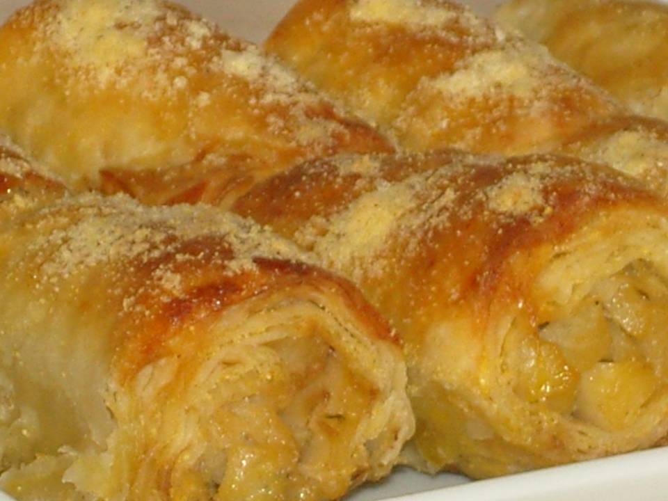 KİZHATCE MUTFAKTA MISIR UNLU BÖREK