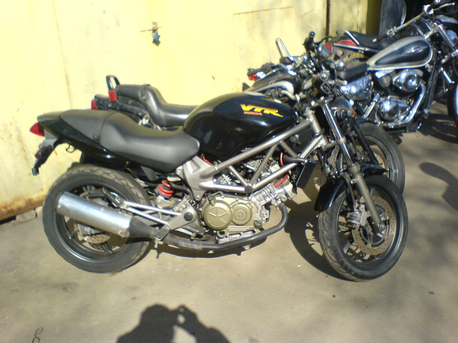 [VTR+250.jpg t=_blank]