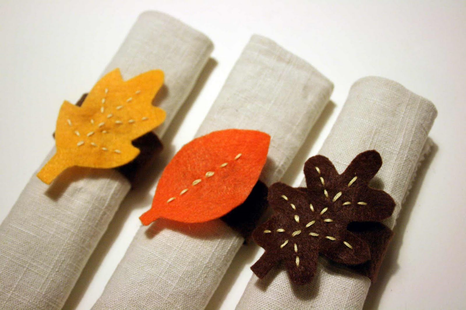 The Creative Place DIY Tuesday Felt Leaves Napkin Rings