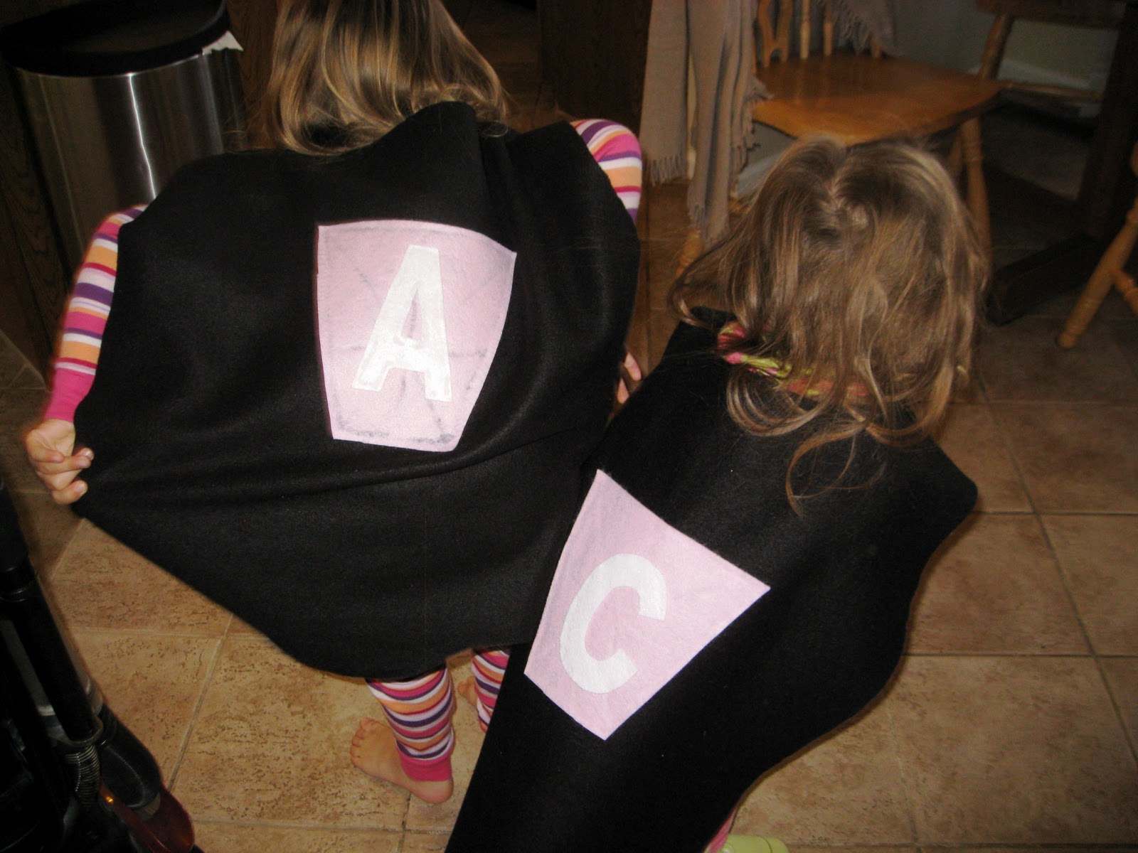 RACKS and Mooby How To Make a Superhero Cape {no sew!}