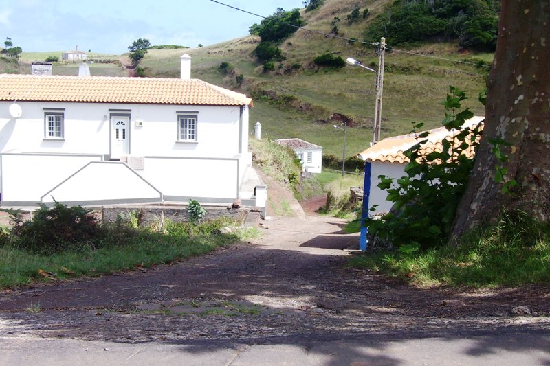 [100_3044.JPG]