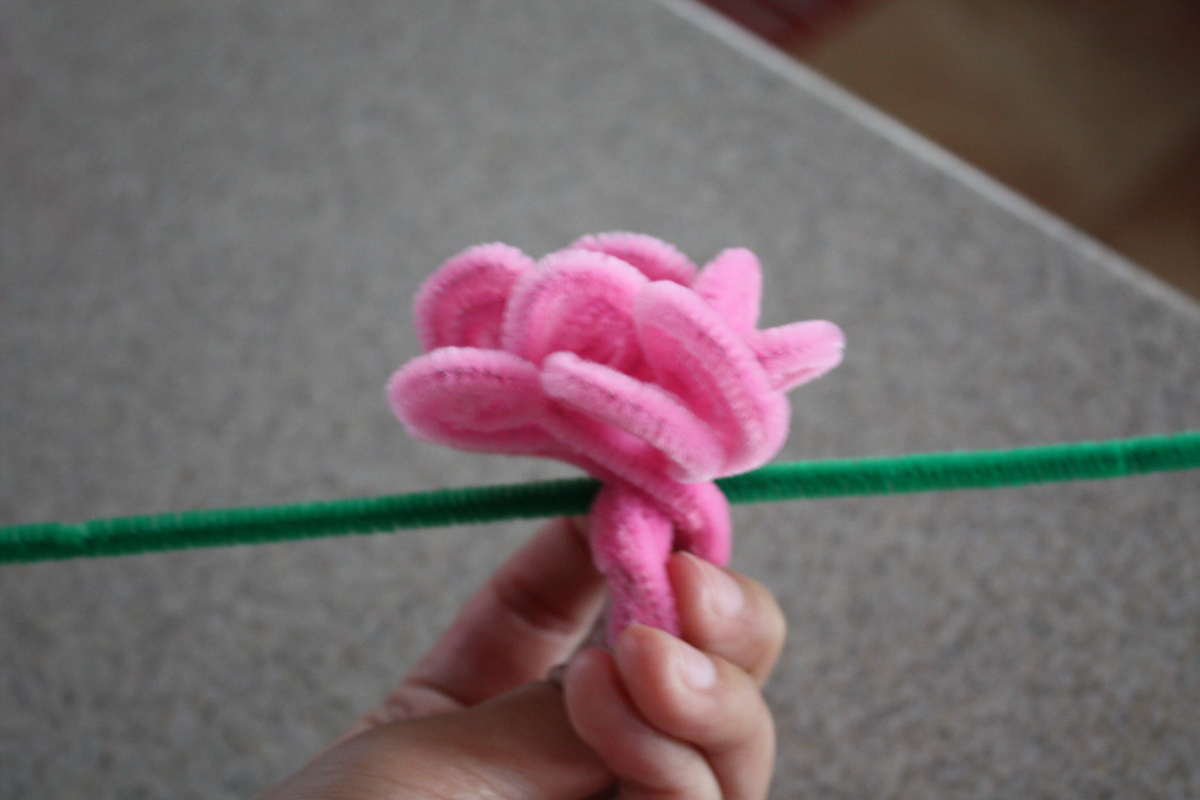 JaeBellz DIY Flower Ring Pipe Cleaners
